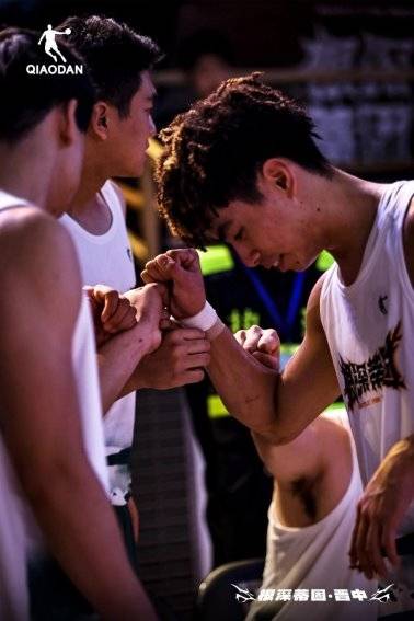 Karsa与50激战IG分钟,最后时刻胜出胜负难料!,东契奇焦点对战赛场气氛高涨(karsa现在是哪个战队2025) Karsa与50激战IG分钟,最后时刻胜出胜负难料!,东契奇焦点对战赛场气氛高涨(karsa现在是哪个战队2025)