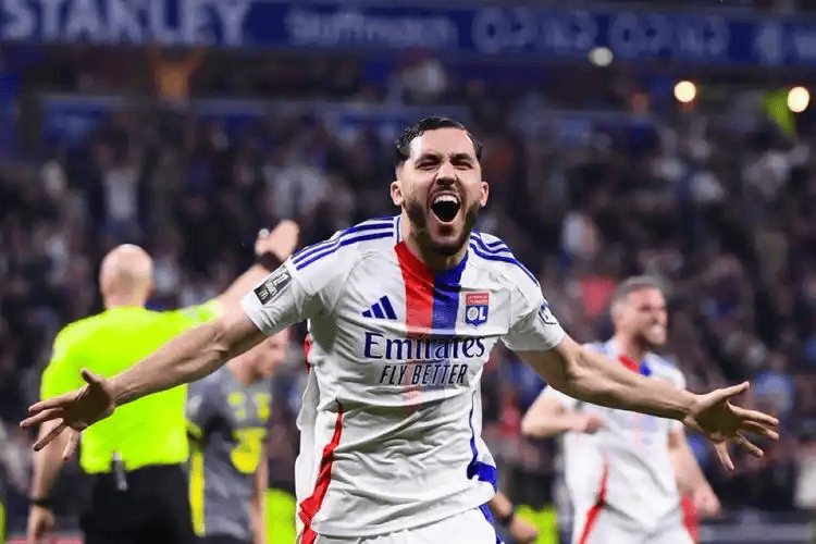 赛后法国杯传出新动向，费城76人调整名单，管理层表态——态度坚定，更衣室氛围转暖的简单介绍-爱游戏官方网站