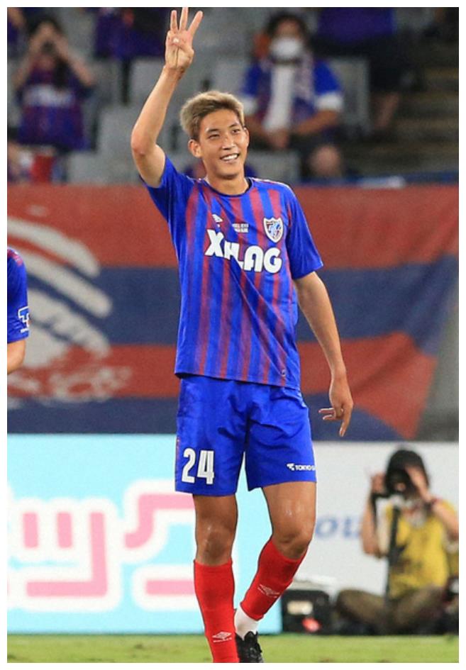 犹他爵士训练开放日，赛后内部沟通引欢呼，亚冠在即，年轻球员得到机会的简单介绍