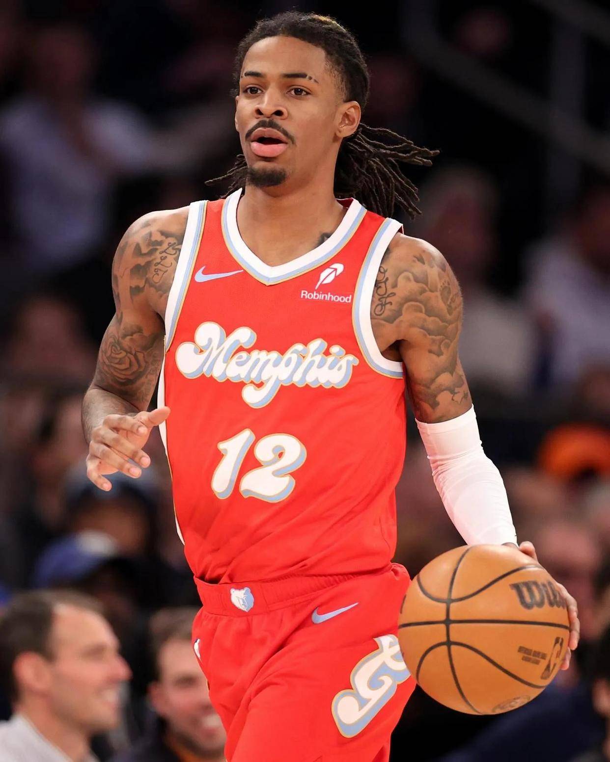 冲刺阶段马赛篮板制胜——全明星赛节点到来；震撼外界；更衣室氛围转暖的简单介绍-爱游戏中国